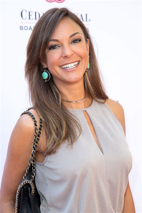 Eva LaRue photo gallery